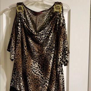 Leopard top